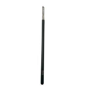 C646 - Fine Angle Eyebrow Brush